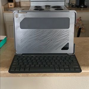 Logitech Canvas iPad Air 2 Case